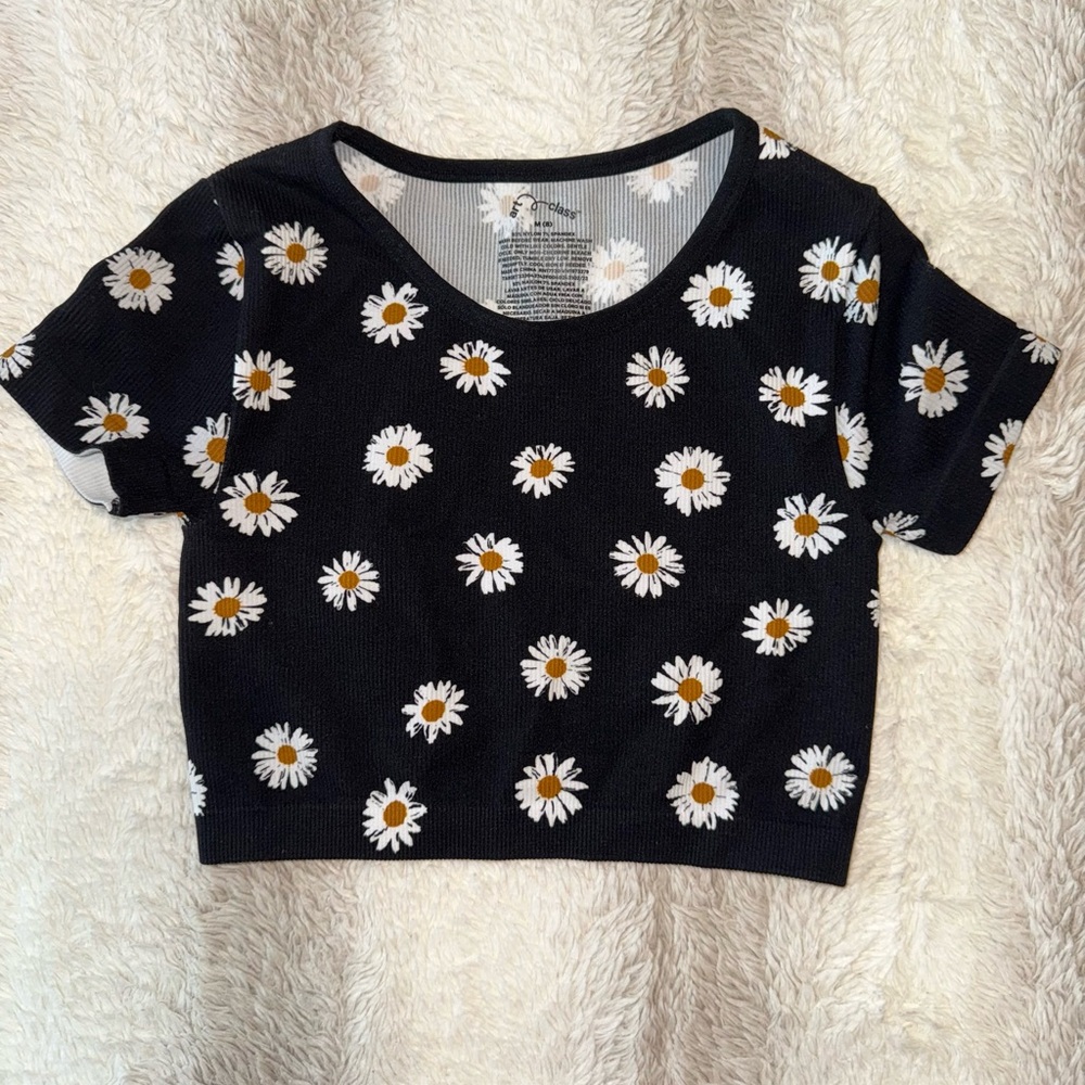 Art Class Girls Black Daisy Print Short Sleeve Crop Top